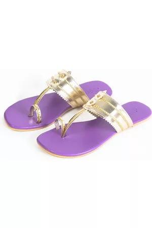 Sole House Women Purple Embellished One Toe Kolhapuris