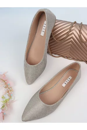 Elle Women Gold-Toned Printed Ballerinas