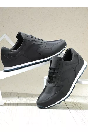 San Frissco Men Black Lightweight Sneakers