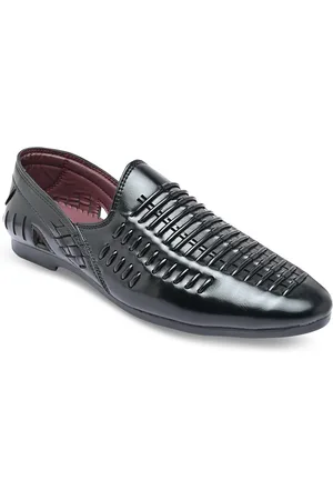 Regal Men Black Ethnic Shoe-Style Sandals