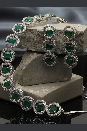 SOHI Sliver-Plated Green AD Stone-Studded Jewellery Set