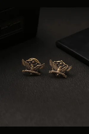 COSA NOSTRAA Men Antique Gold-Toned American Eagle Collar Tips Accessory Gift Set