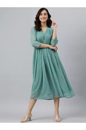 Janasya Women Green Poly Chiffon Self Design Flared Dress