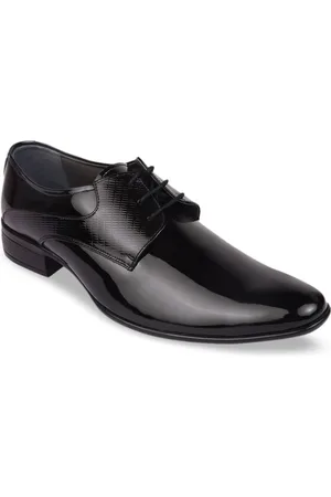Regal Men Black Textured Formal Derbys