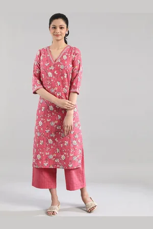 women pink printed kurta with trousers