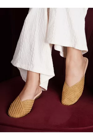 SHEZONE Women Gold-Toned Mules with Laser Cuts Flats