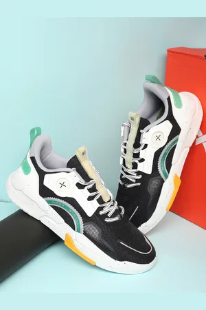 Xtep Men Black Skateboarding Non-Marking Shoes