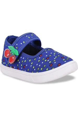NEOBABY Girls Blue & White Printed Slip-On Sneakers