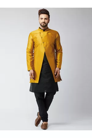 SOJANYA Men Black & Mustard Self Design Sherwani Set