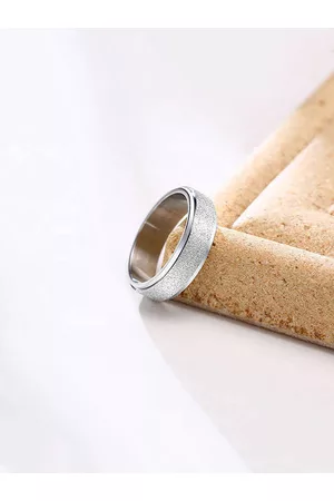 Yellow Chimes Men Silver-Toned Stainless Steel Bold Ring