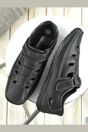 UNDERROUTE Men Black PU Shoe-Style Velcro Sandals