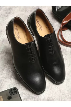 Teakwood Leathers Men Black Solid Genuine Leather Formal Oxfords