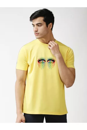 EPPE Men Yellow Applique Slim Fit T-shirt