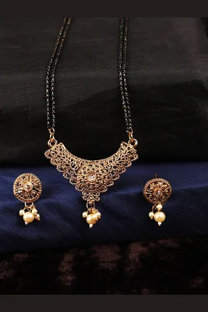 ANIKAS CREATION Gold-Plated Black & Beige Stone-Studded & Beaded Mangalsutra With Earrings