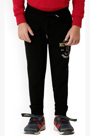 KATE & OSCAR Boys Black Solid Joggers