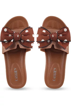 CASSIEY Women Brown & White Printed Rubber Sliders