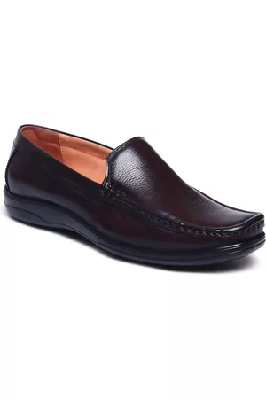 ZOOM Men Brown Solid Leather Formal Loafers