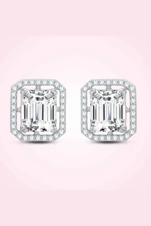 Anayra Jewellery White Circular Drop Earrings