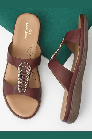 Pelle Albero Women Maroon Embellished Open Toe Flats