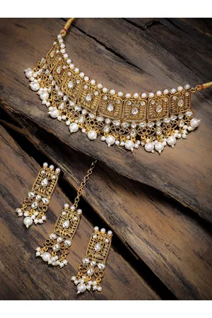 Zaveri Pearls Gold-Plated White Kundan-Studded & Pearl Beaded Jewellery Set