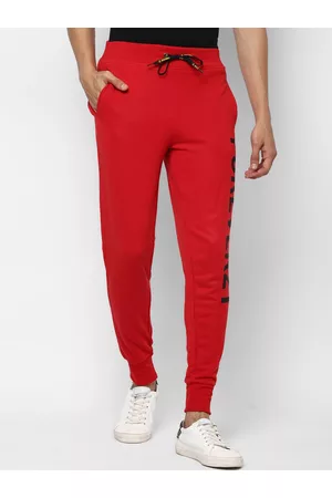 Forever 21 Men Red & Black Typography Printed Joggers