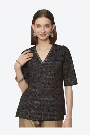 Rangriti Women Black Solid V-Neck Regular Sleeves Top
