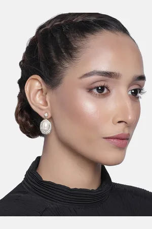 ESTELE Women Gold-Toned & White Oval Drop Earrings