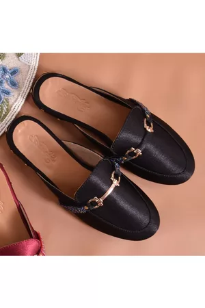 Sole House Women Black Solid Slip-On Horsebit Loafer Flats