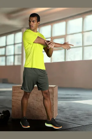 Under Armour Men Olive Green Printed Knit Performance Training Shorts