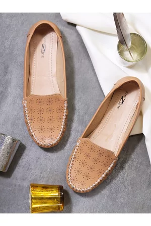 SHEZONE Women Beige Textured Loafers