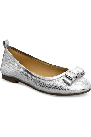 Eske Women Silver Textured Leather Loafers