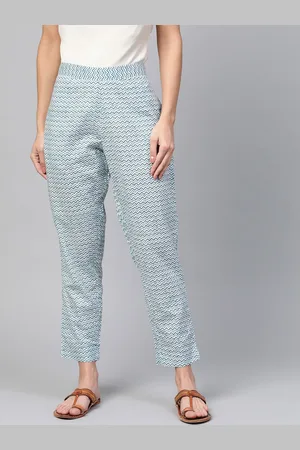 Sangria Women Blue & White Regular Fit Printed Cropped Trousers
