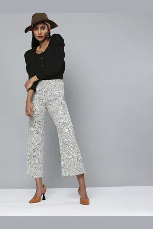 Scouph Black Puff Sleeves Solid Top