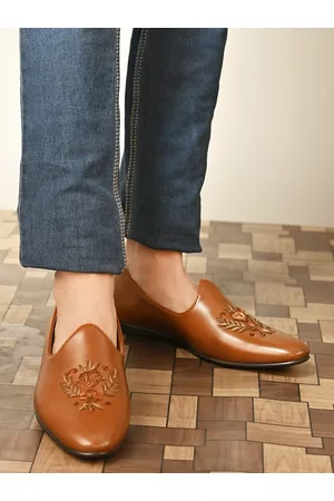 San Frissco Men Tan Woven Design Derbys