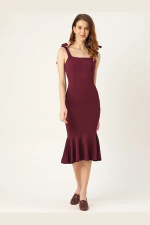 Veni Vidi Vici Women Burgundy Solid Bodycon Dress