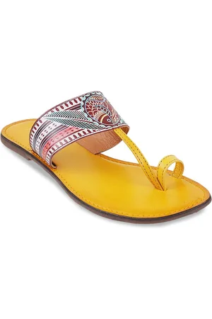 Metro Women Yellow Printed One Toe Flats