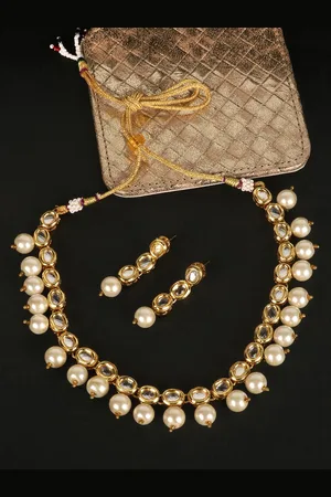 Penny Women White & Gold-Toned Kundan Beaded Necklace Set