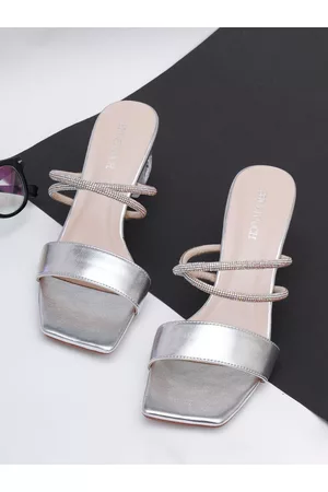 SHUZ TOUCH Women Silver-Toned Block Heels
