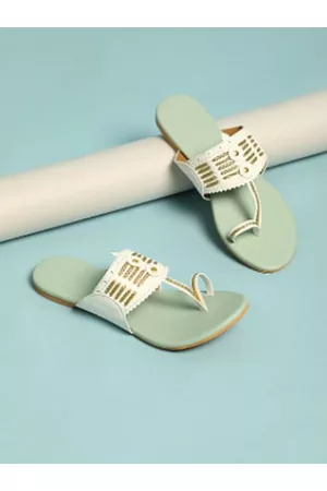 Sole House Women White & Green Textured One Toe Flats