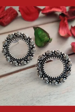 Binnis Wardrobe Silver-Toned Contemporary Studs Earrings