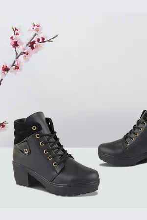 Shoetopia Girls Black Kitten Heeled Boots