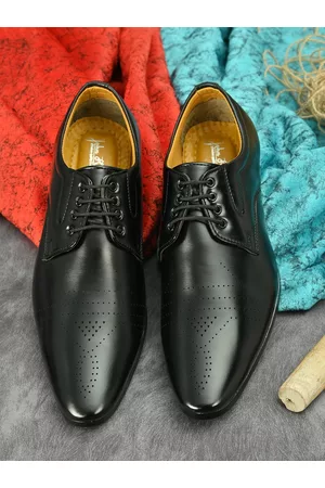 John Karsun Men Black Textured Formal Derbys