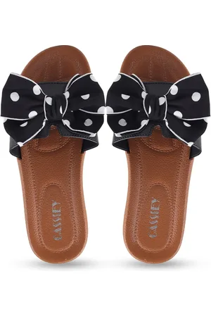 CASSIEY Women Black & White Printed Rubber Sliders
