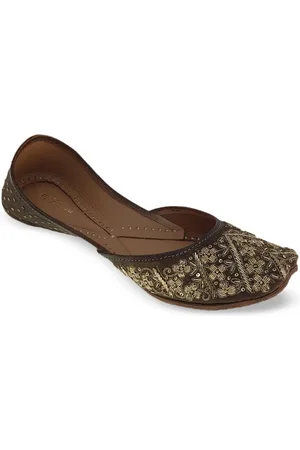 Fulkari Women Brown Ethnic Mojaris Flats