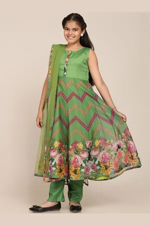 Bhama Girls Green Floral Printed Kurti with Churidar & With Dupatta