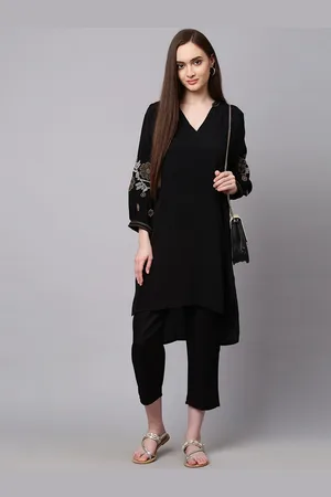 Chemistry Women Black Kurta Set with Sleeve Embroidery