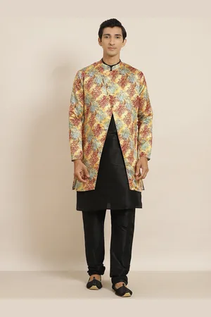 SOJANYA Men Black Solid Kurta with Churidar & Printed Jacket