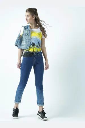 Huetrap Women White Printed Round Neck T-shirt