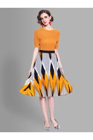 JC Collection Women Yellow & Black Printed Co-ords Set