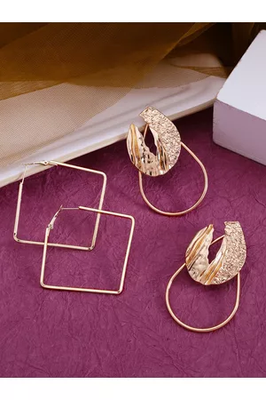 Yellow Chimes Woman Set of 2 Gold Plated Geometric Square Round Design Drop Earrings